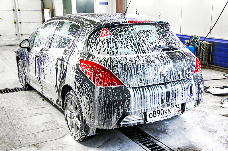 Nissan's innovative carwash foam saves water in India